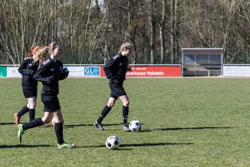 Bild 21 - C-Juniorinnen VfL Oldesloe - Wiker SV : Ergebnis: 0:5